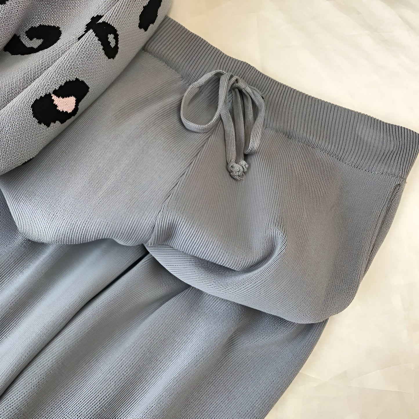 Xenia | Ensemble deux pièces chic et sans effort : pull et pantalon de harem